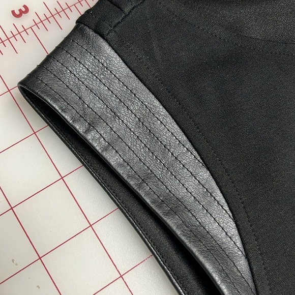 ANN TAYLOR Faux Leather Detail Gold Zip Career/Minimalist Black Sheath Dress 6 - Picture 4 of 15